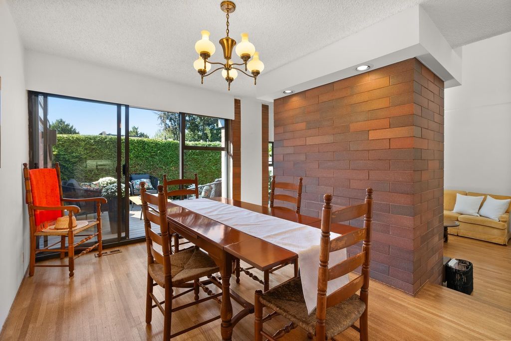Property photo 1 of 7 Image