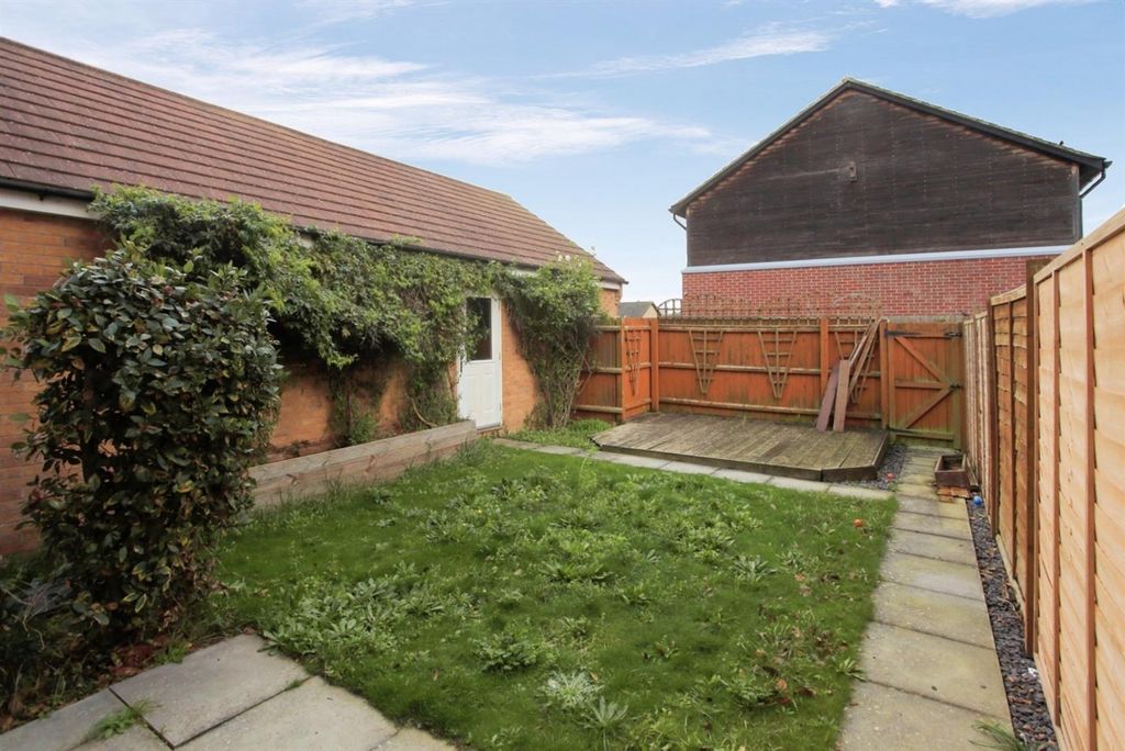 Property photo 2 of 7 Front