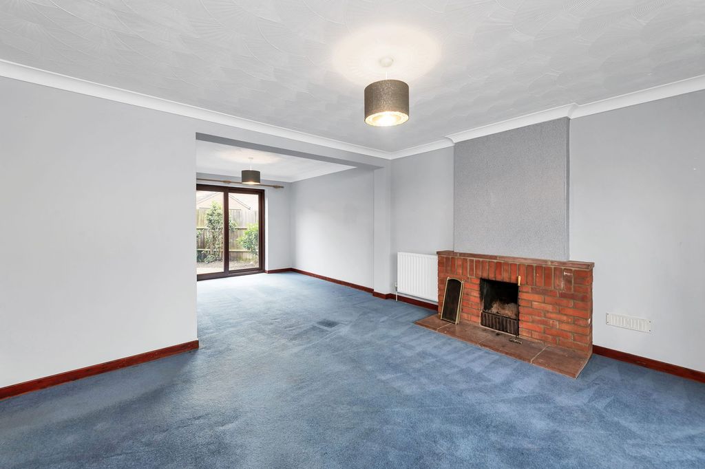 Property photo 3 of 14