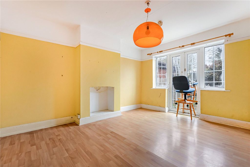 Property photo 2 of 12 Picture No. 22