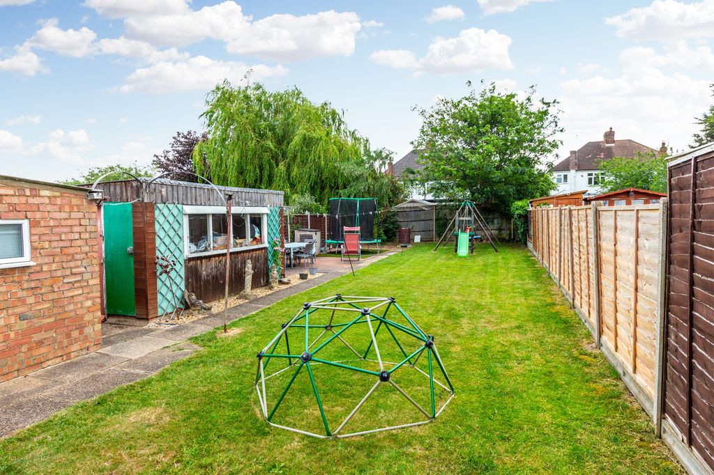 Property photo 2 of 17 Rear Garden