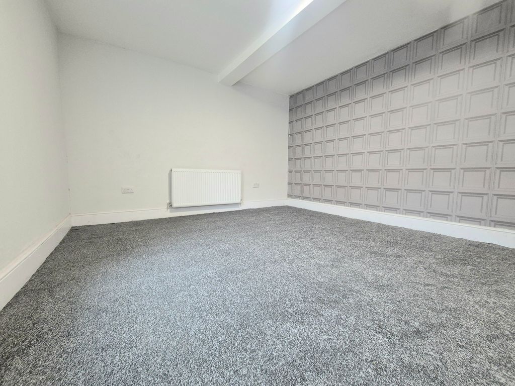 Property photo 3 of 7 Image