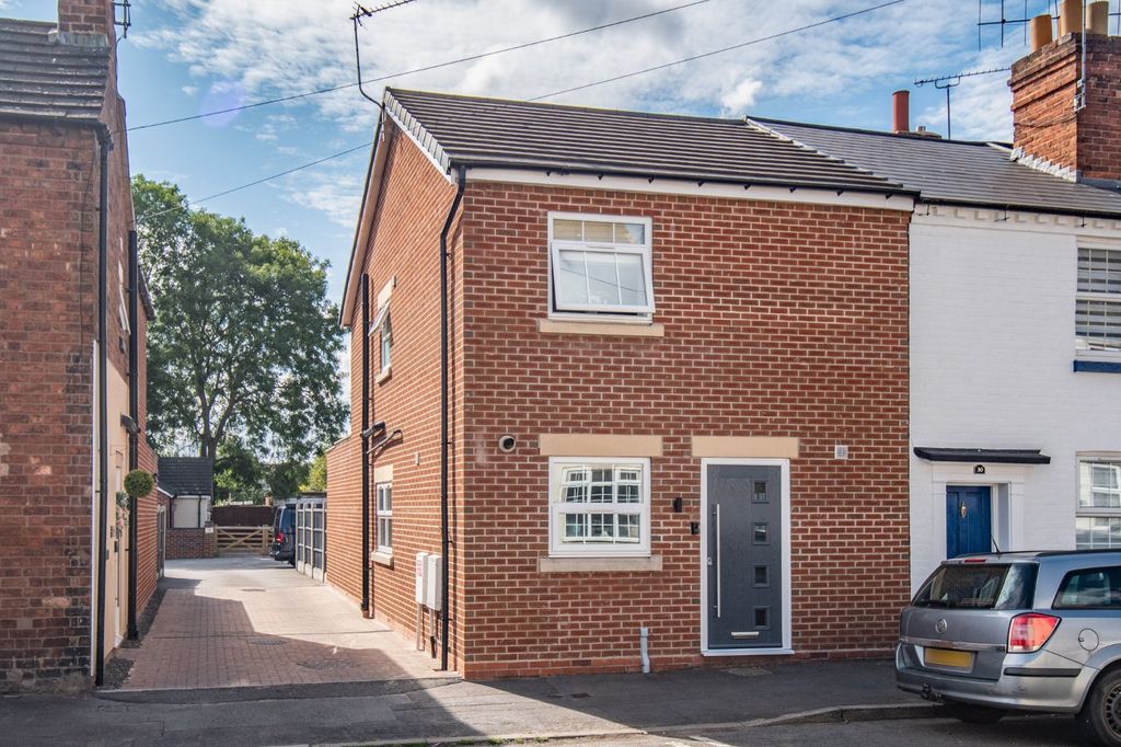 Property photo 1 of 18 Picture No. 06