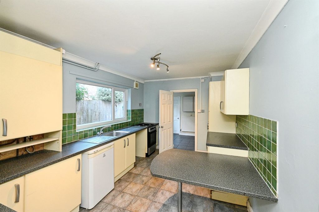 Property photo 3 of 16