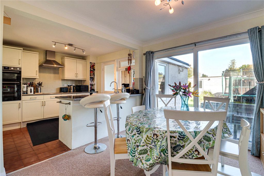 Property photo 3 of 21 Kitchen/Dining