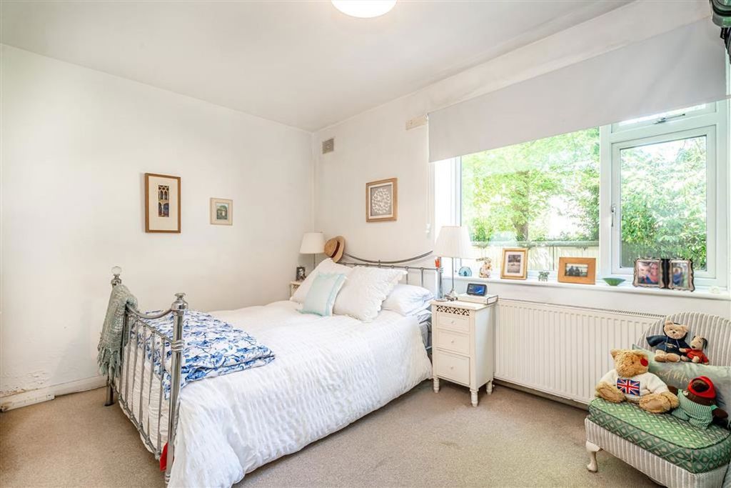 Property photo 3 of 4