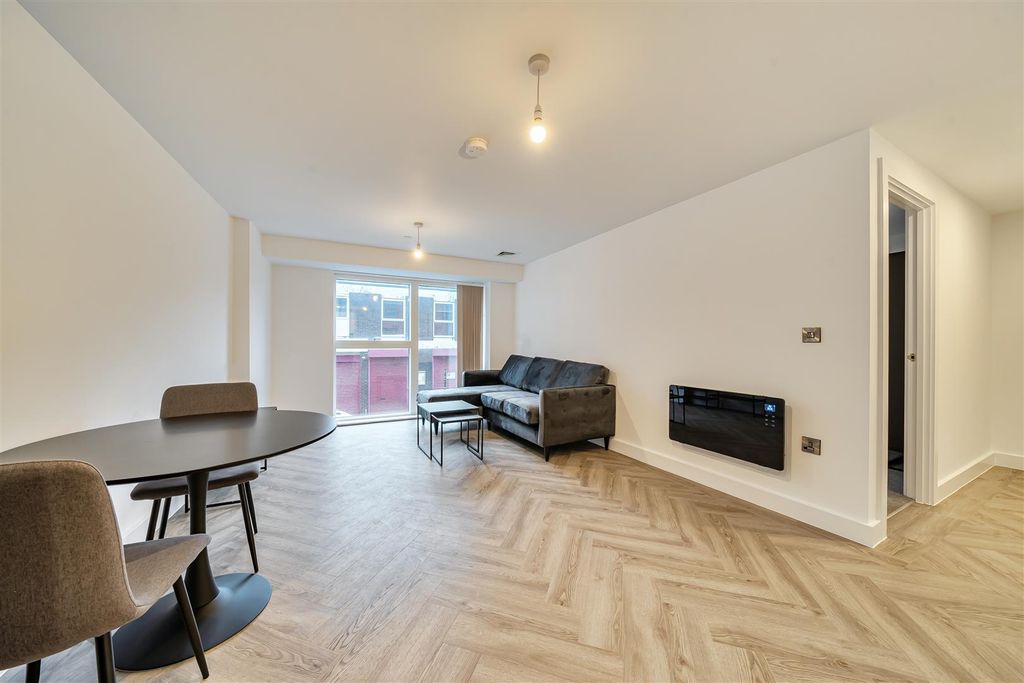 Property photo 3 of 11 1424431-2-69Aacb6Ebaebd.Jpg