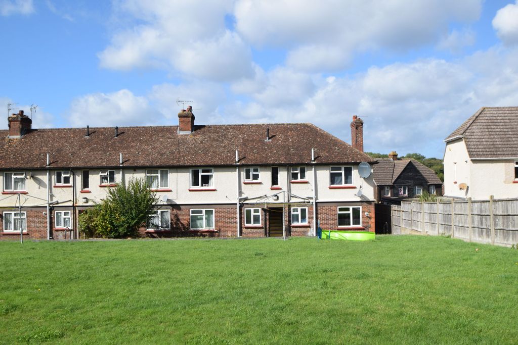 Property photo 1 of 4