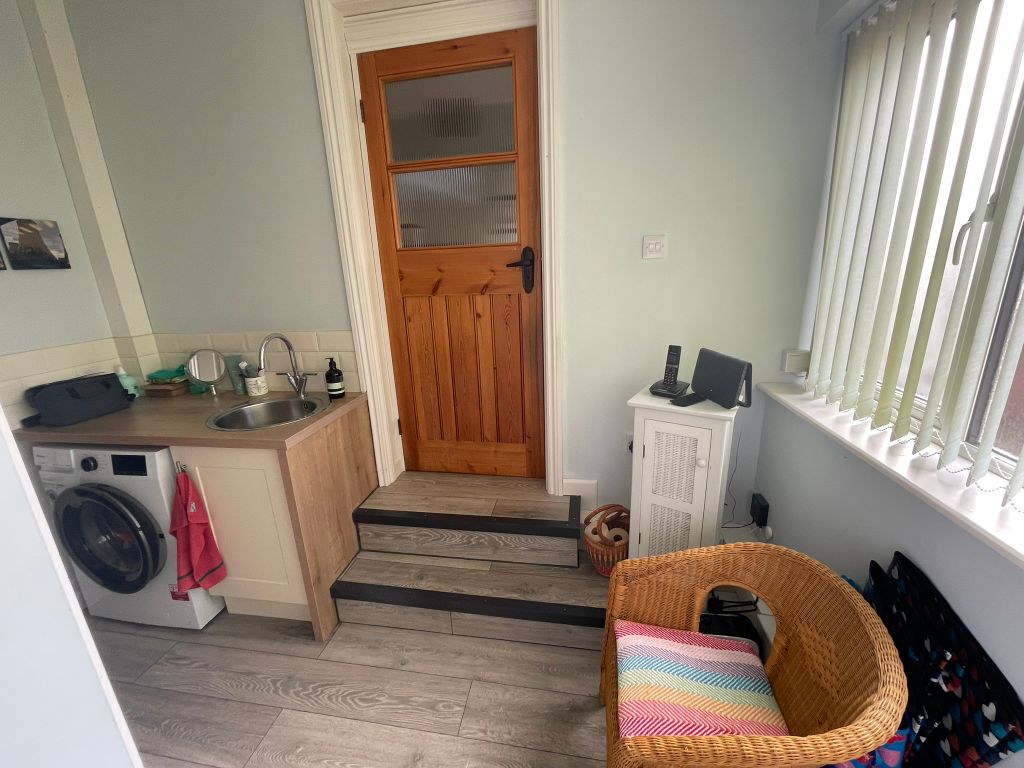 Property photo 2 of 12 Img_8705