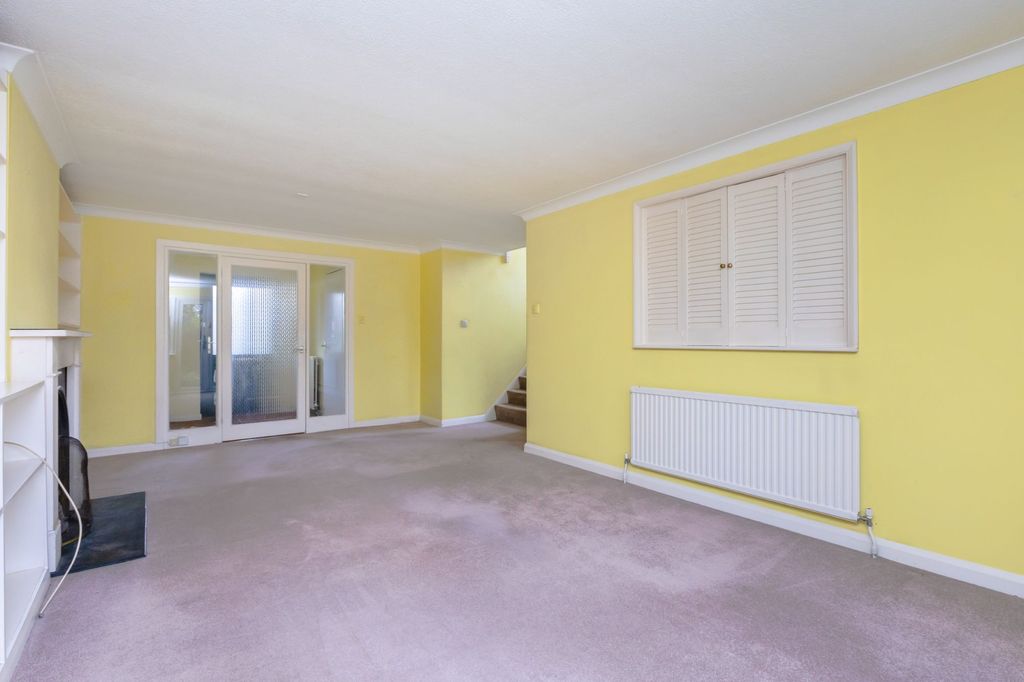 Property photo 3 of 23