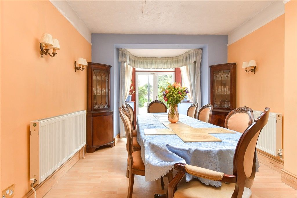 Property photo 3 of 15 Dining Area