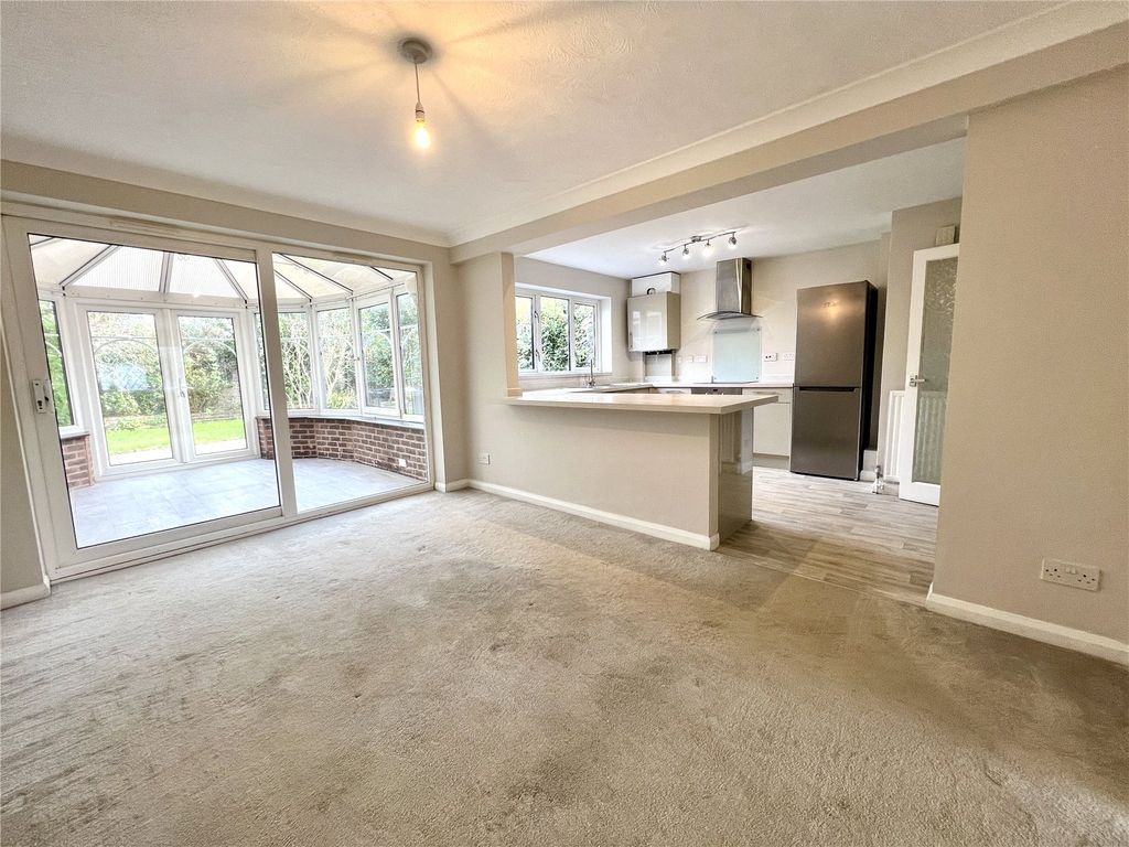 Property photo 3 of 17 Dining Room