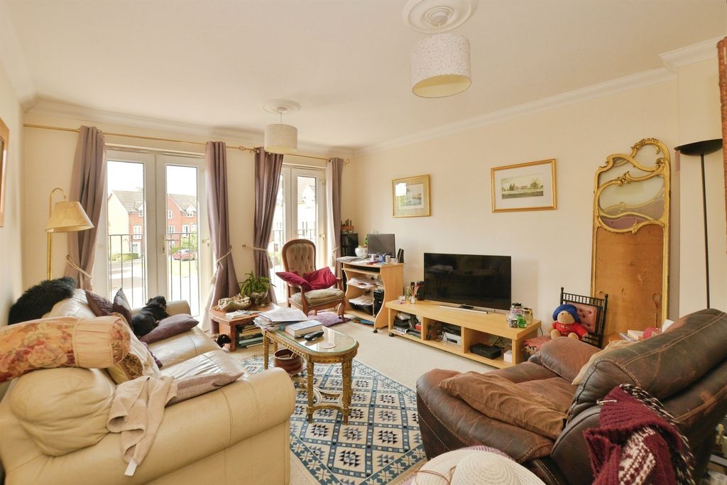 Property photo 2 of 16