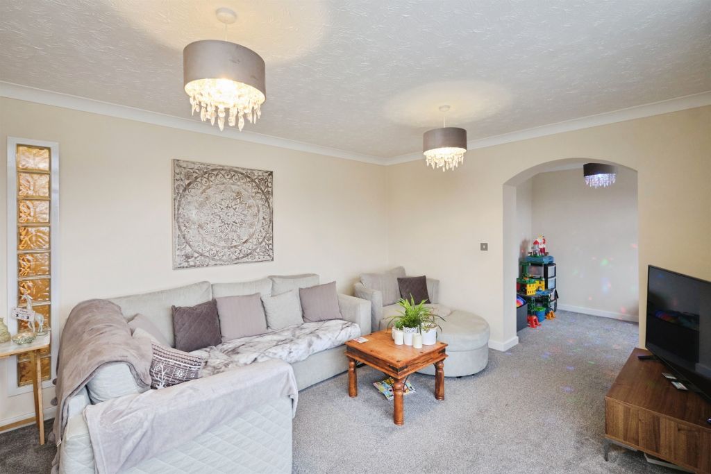 Property photo 3 of 22