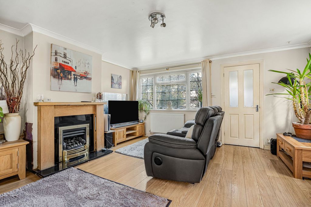 Property photo 2 of 12