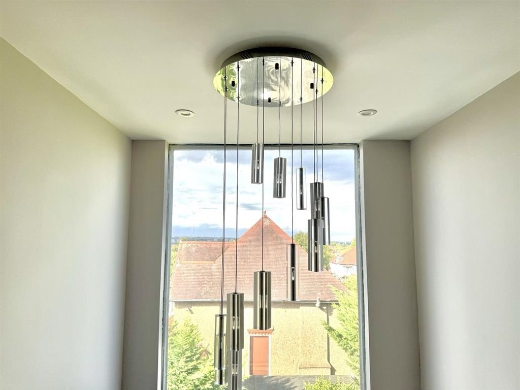 Additional image 43 of 5 bed semi-detached house for saleCheyne Walk, Croydon CR0