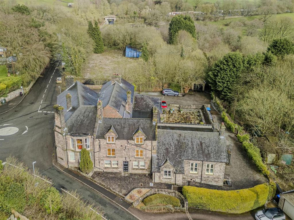 Property photo 1 of 40 Lakeland Lodge