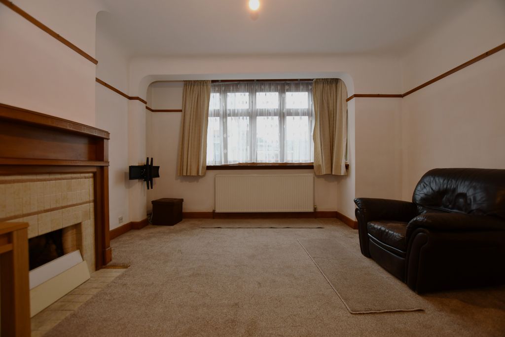 Property photo 1 of 18 12