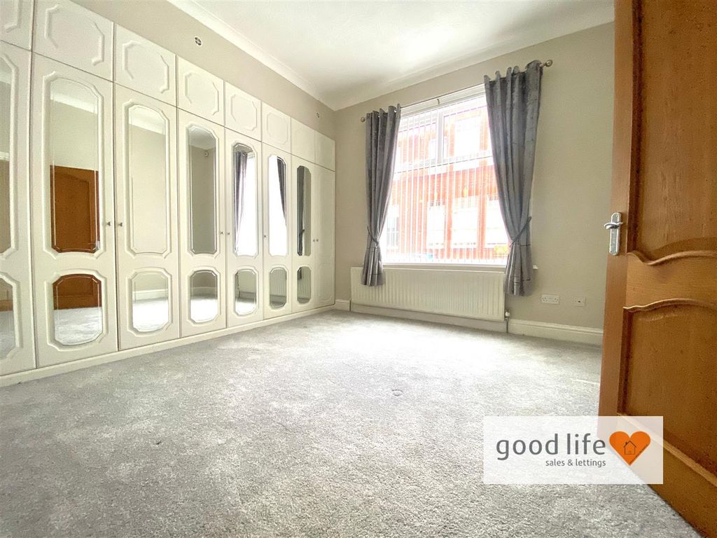 Property photo 3 of 13 20251021_143656860_Ios10Wyclifferoad.Jpg