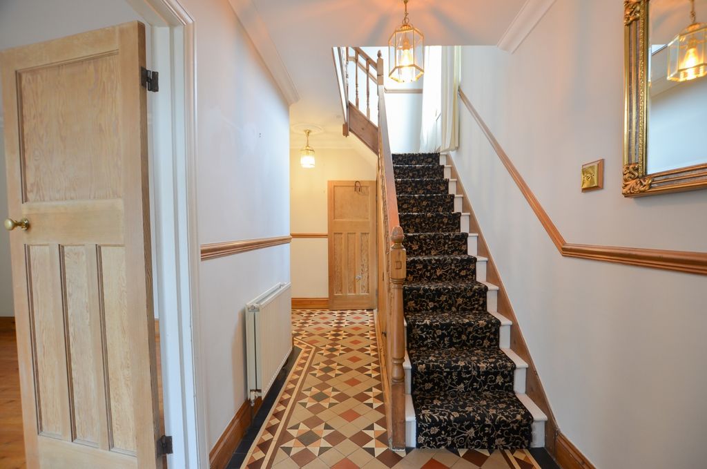 Property photo 2 of 12 3 Vernon Villas - Tps 01208 872728-03