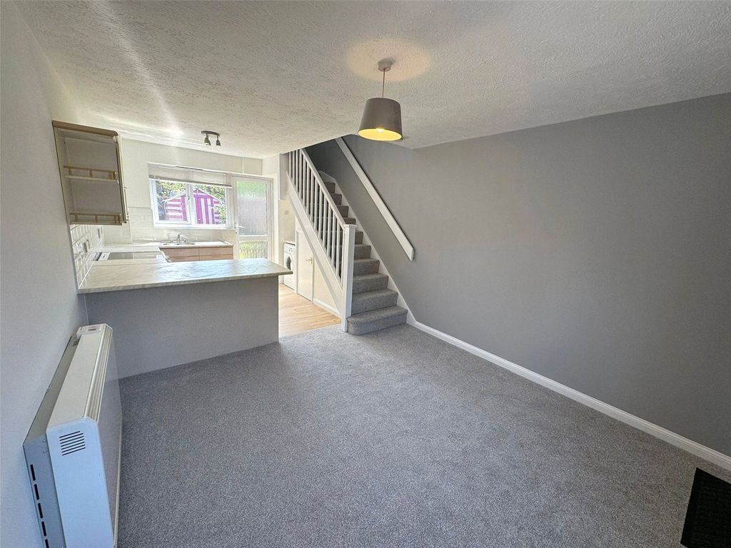 Property photo 2 of 8 Picture No. 06