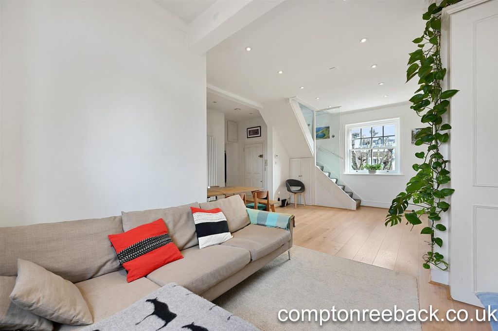 Property photo 2 of 14 9 Elgin Avenue - 22 (1).Jpg