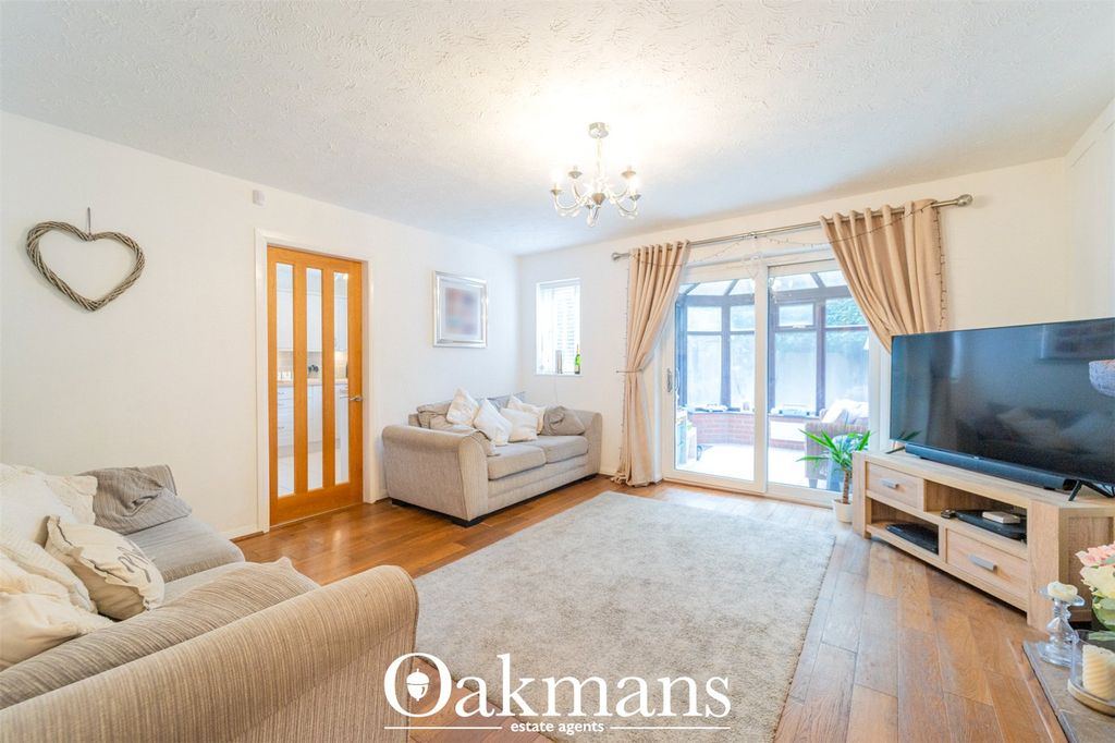 Property photo 3 of 28 Picture No. 15