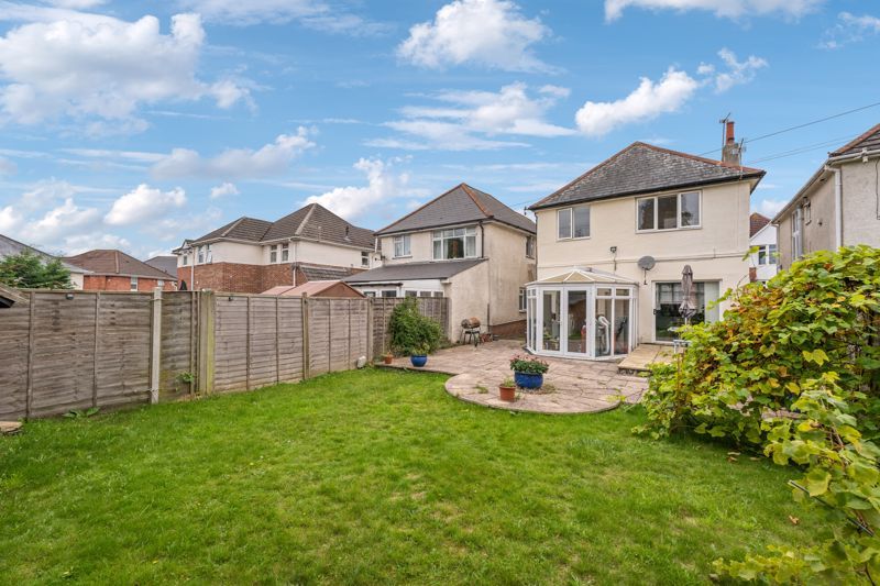 Property photo 1 of 17 Photo 18