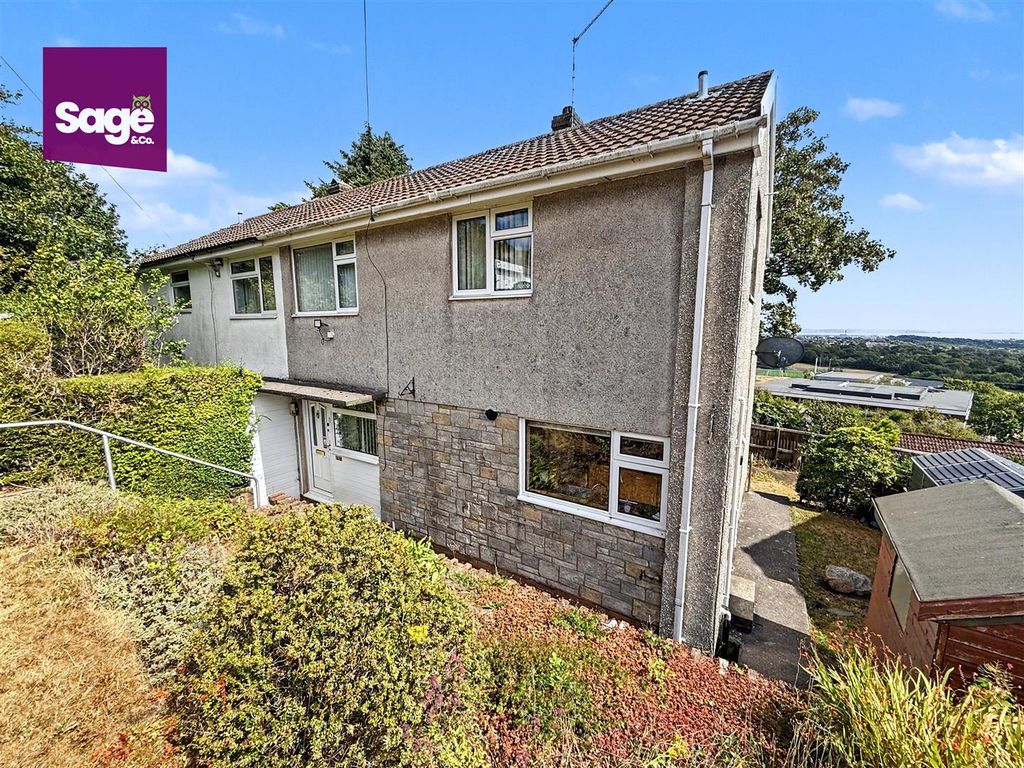 Property photo 1 of 28