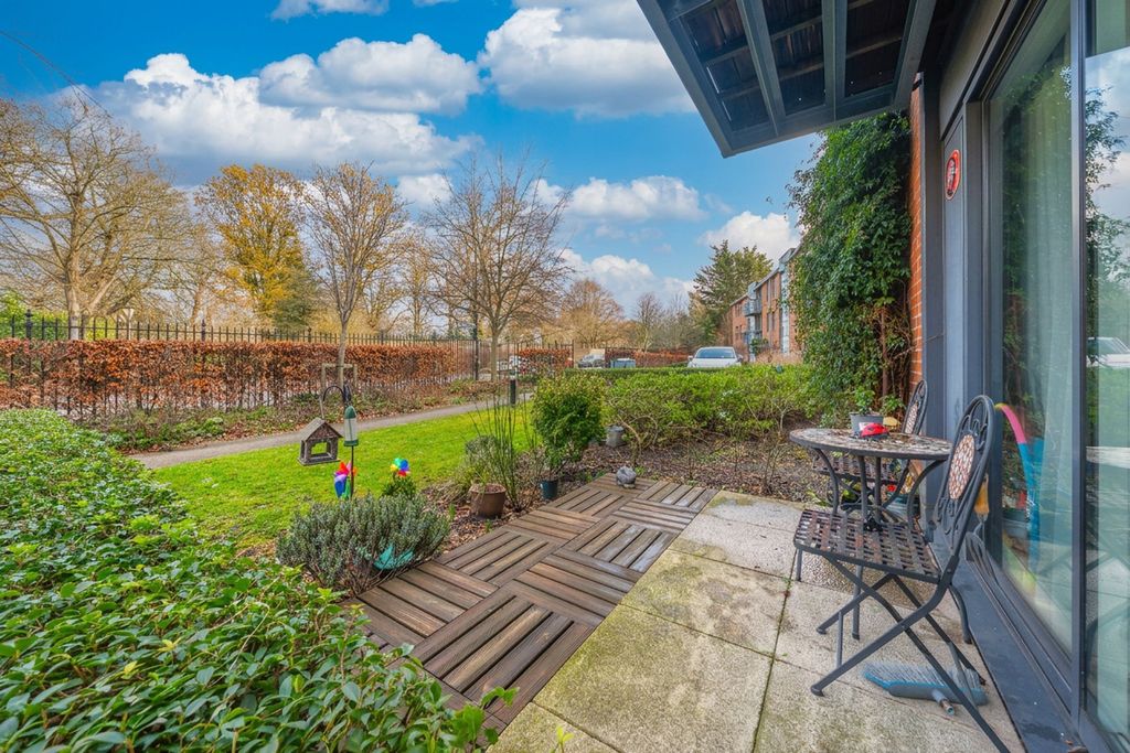 Property photo 3 of 10