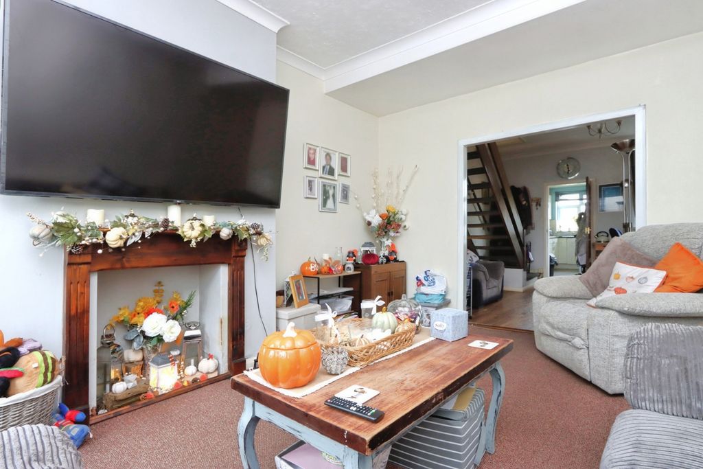 Property photo 3 of 18 Photo