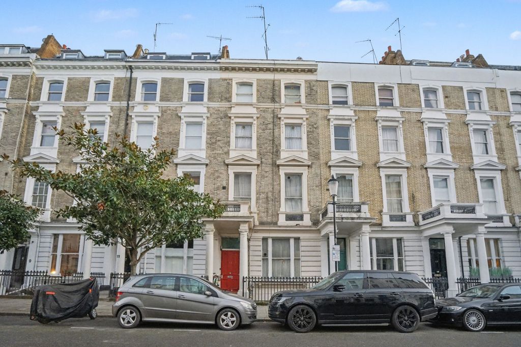 Property photo 1 of 12 13A Arundel Gardens, Notting Hill, London W11 2Ln
