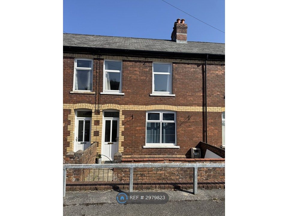 Property photo 2 of 14
