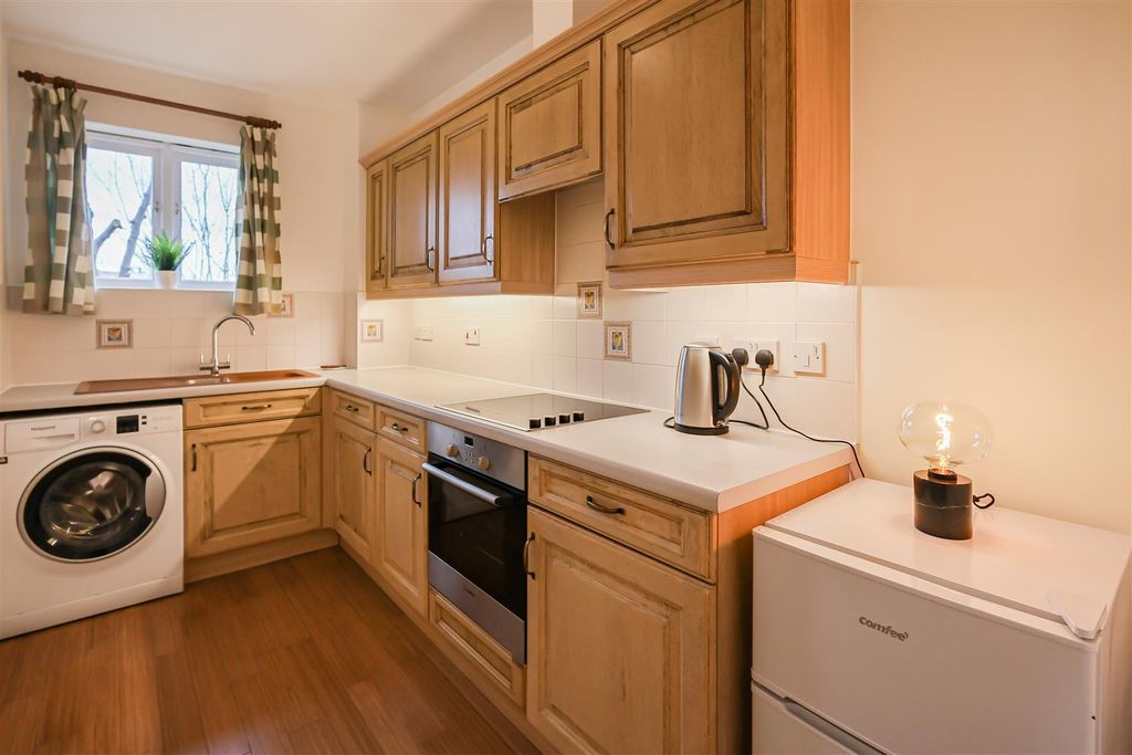 Property photo 3 of 10 1_67631.Jpg