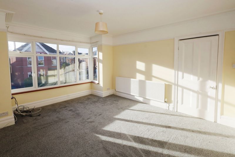 Property photo 3 of 10 Photo 12