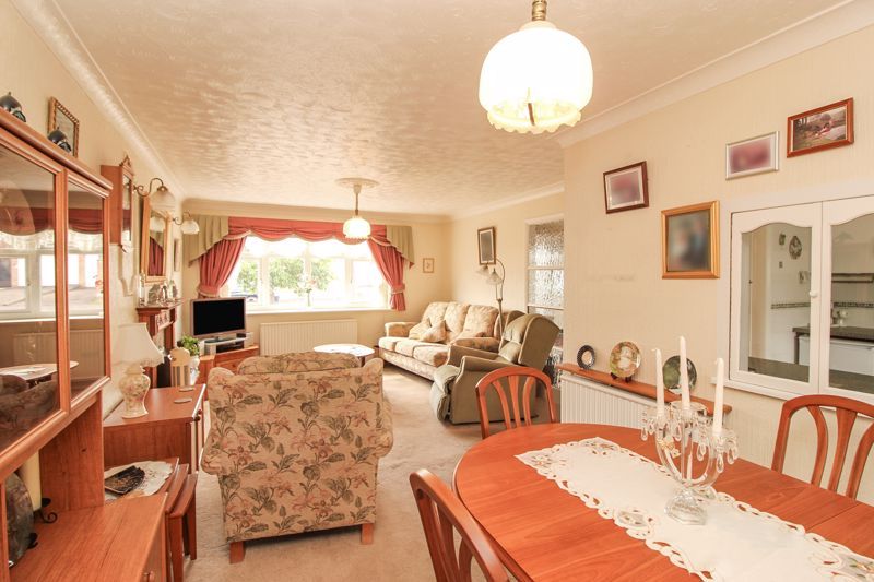 Property photo 3 of 16 Living Room/Diner