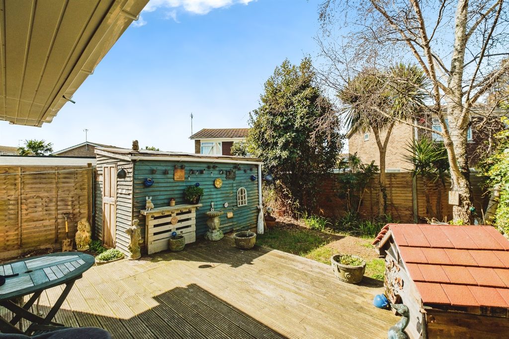 Property photo 3 of 14