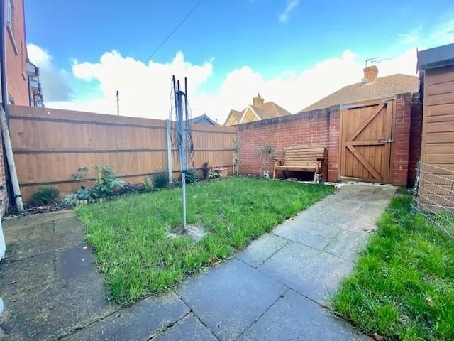 Property photo 3 of 12