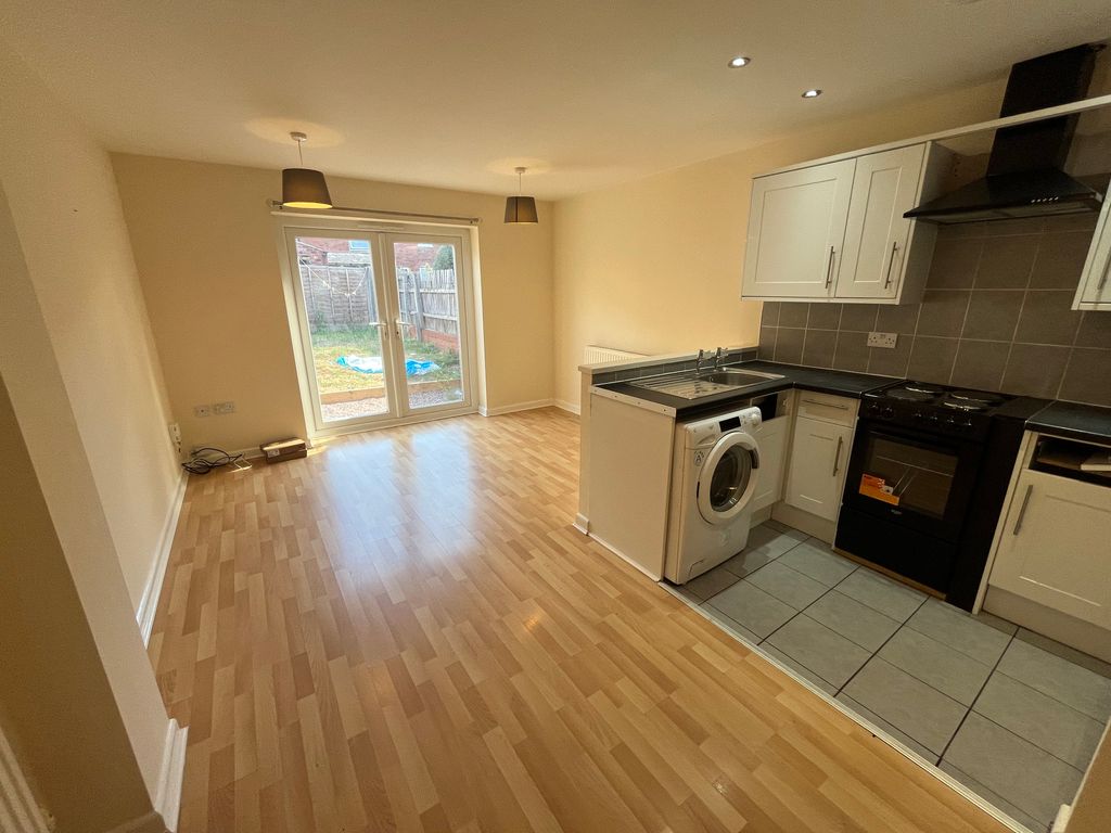 Property photo 3 of 13