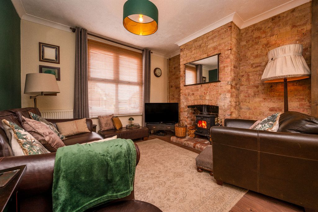 Property photo 1 of 17