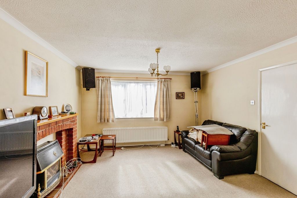 Property photo 2 of 22 Pbox-Img.Jpg
