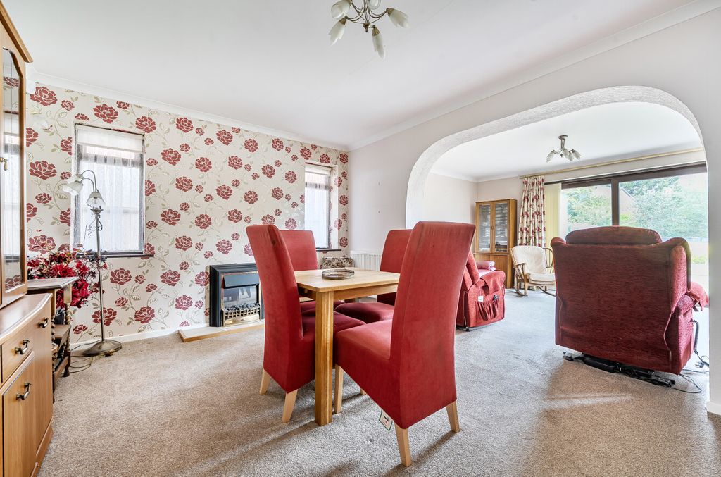 Property photo 3 of 11 1362431-4-68De8F4...