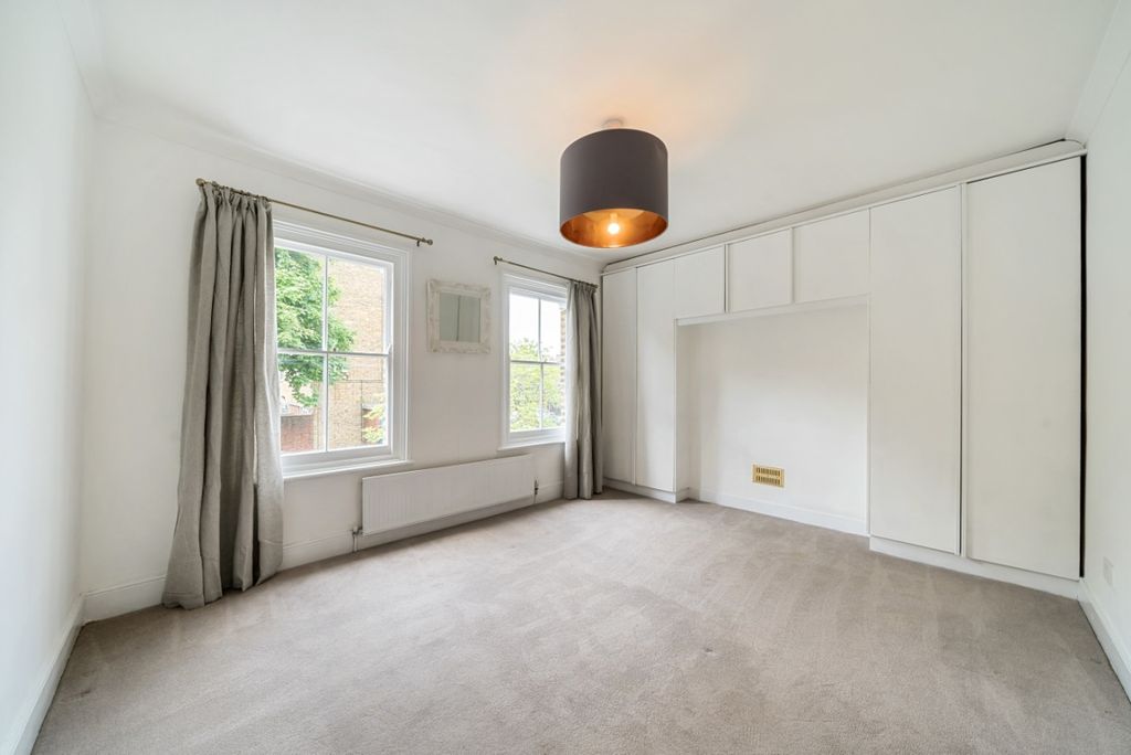 Property photo 3 of 8 987421 (5)