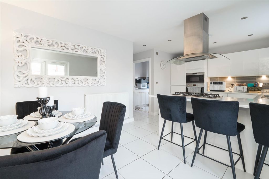 Property photo 3 of 39 Kitchen-2.Jpg