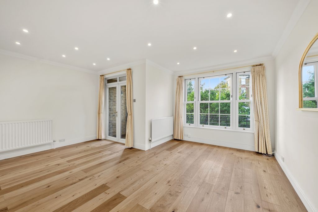Property photo 2 of 11 Picture No. 07