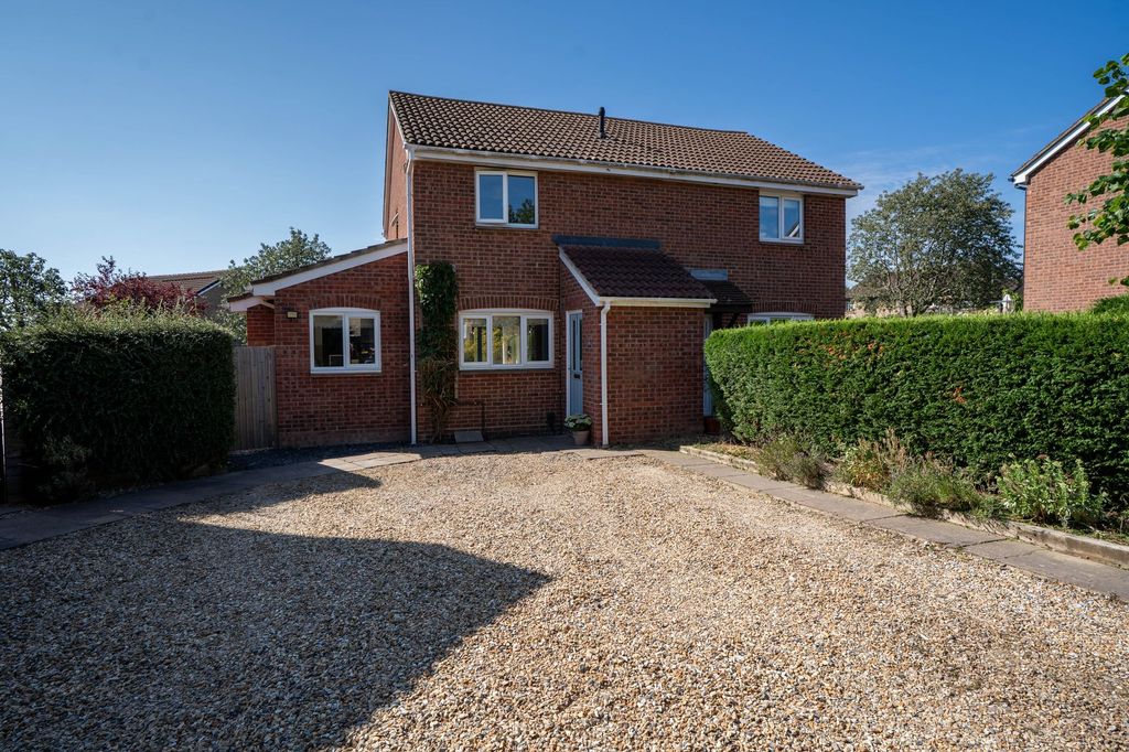 Property photo 1 of 16