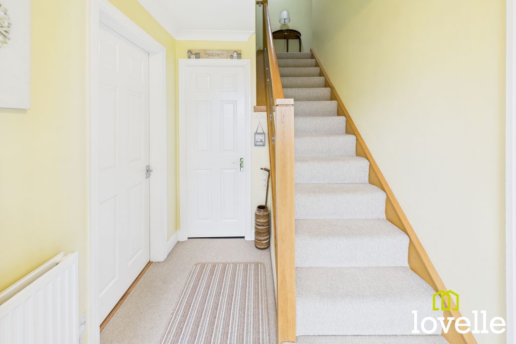 Property photo 2 of 30