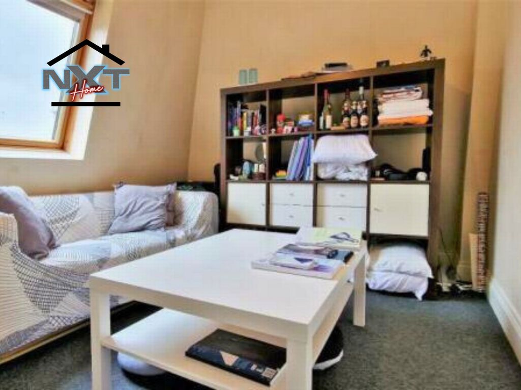 Property photo 3 of 8 Photo 5