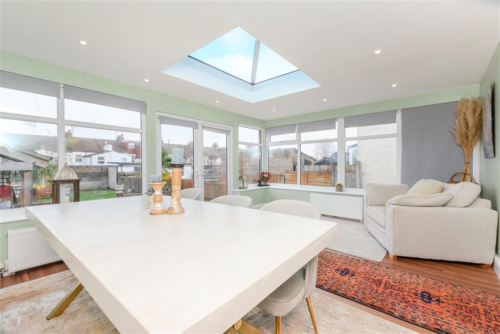 Property photo 3 of 10 Dining Room