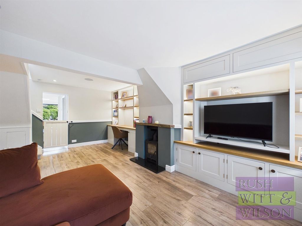 Property photo 3 of 31
